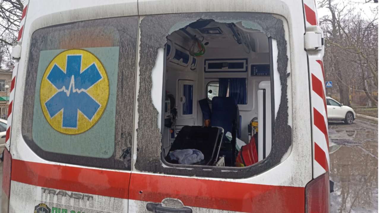 Від початку повномасштабного вторгнення в Україні загинуло 128 медпрацівників – ВООЗ