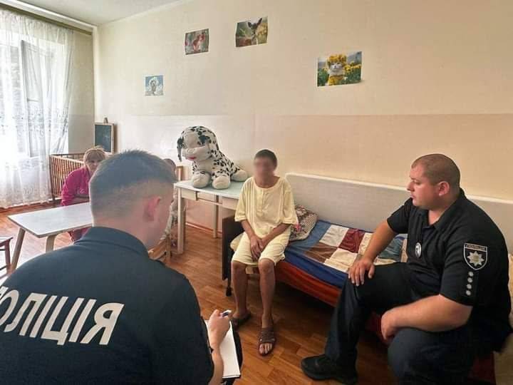 Мужчина почти неделю пытал детей и женщину/Фото: МВД Мужчина почти неделю пытал детей и женщину/Фото: МВД