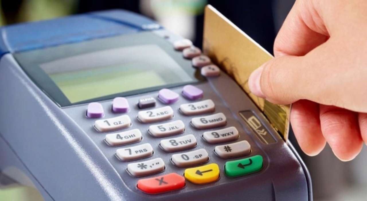 Что делать, если продавец отказывает в безналичном расчете при покупке