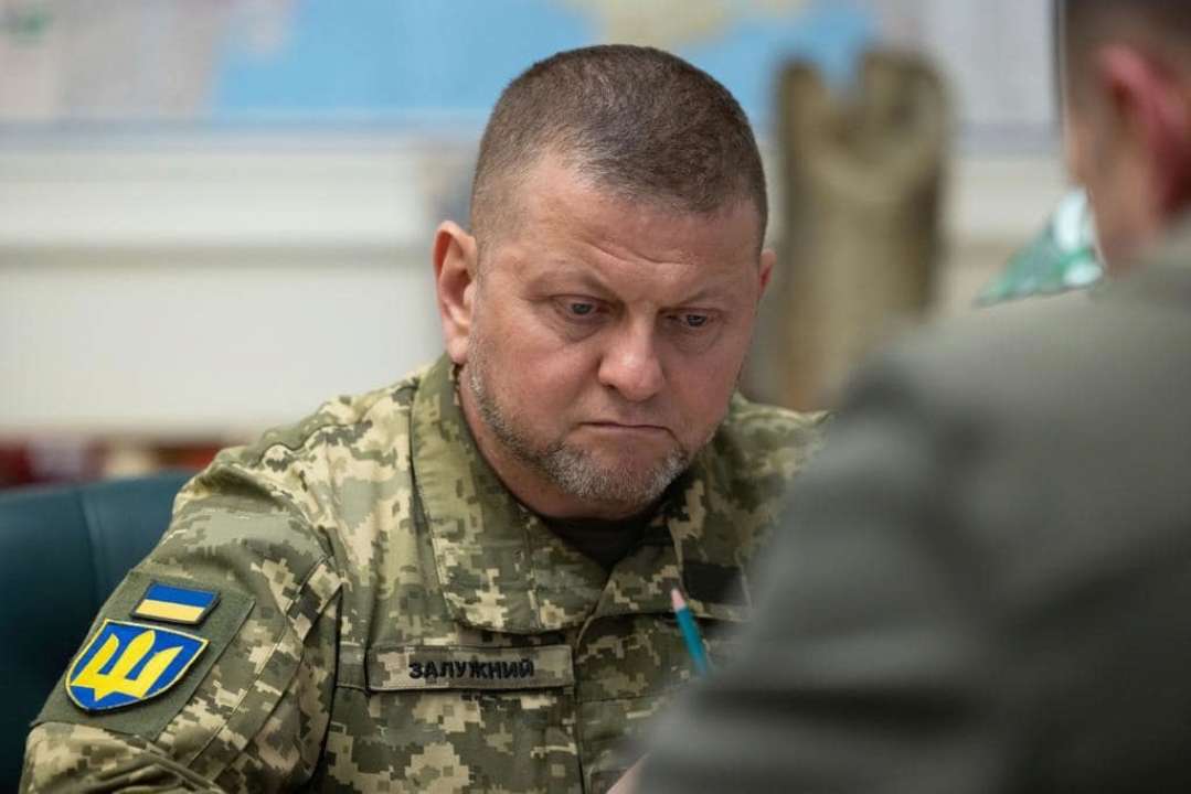 Залужный впервые предоставил комментарий относительно прослушки в его кабинете