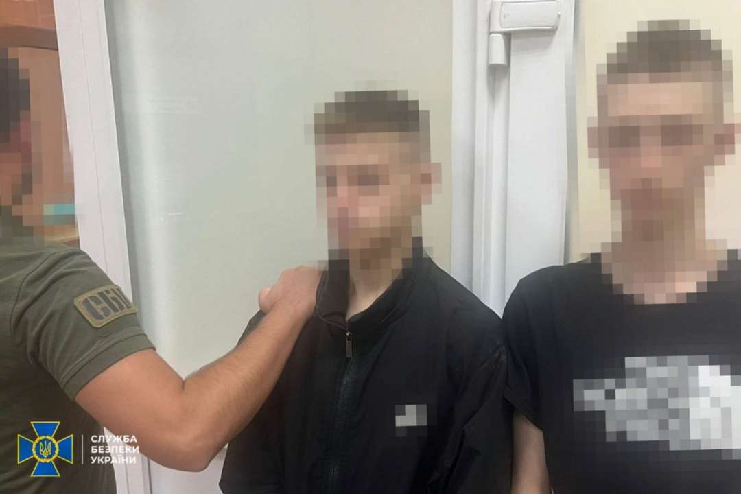 СБУ спіймала чергове угруповання паліїв авто військових / Фото: t.me/SBUkr