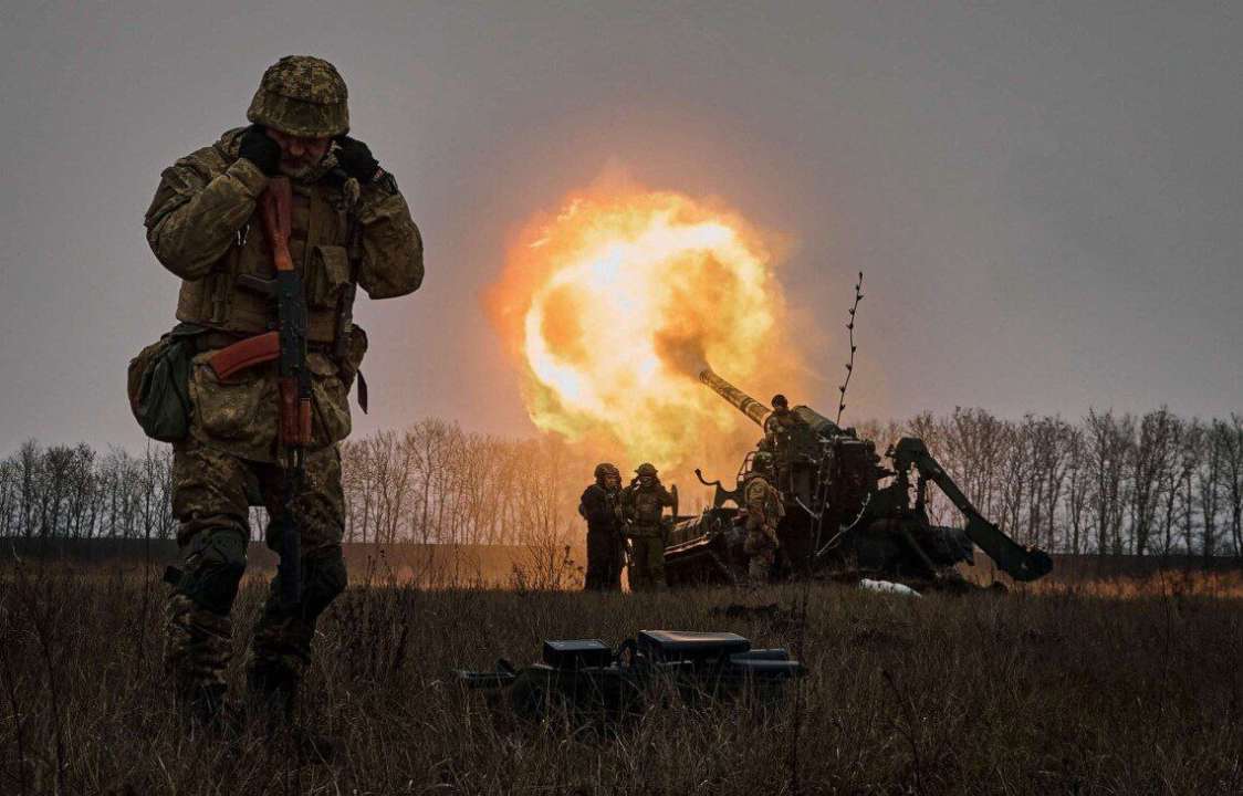 ППО відбила атаку БПЛА на Київ, постраждалих і руйнувань немає. На Київщині пошкоджено будівлі 2 промпідприємств через нічну атаку БПЛА
