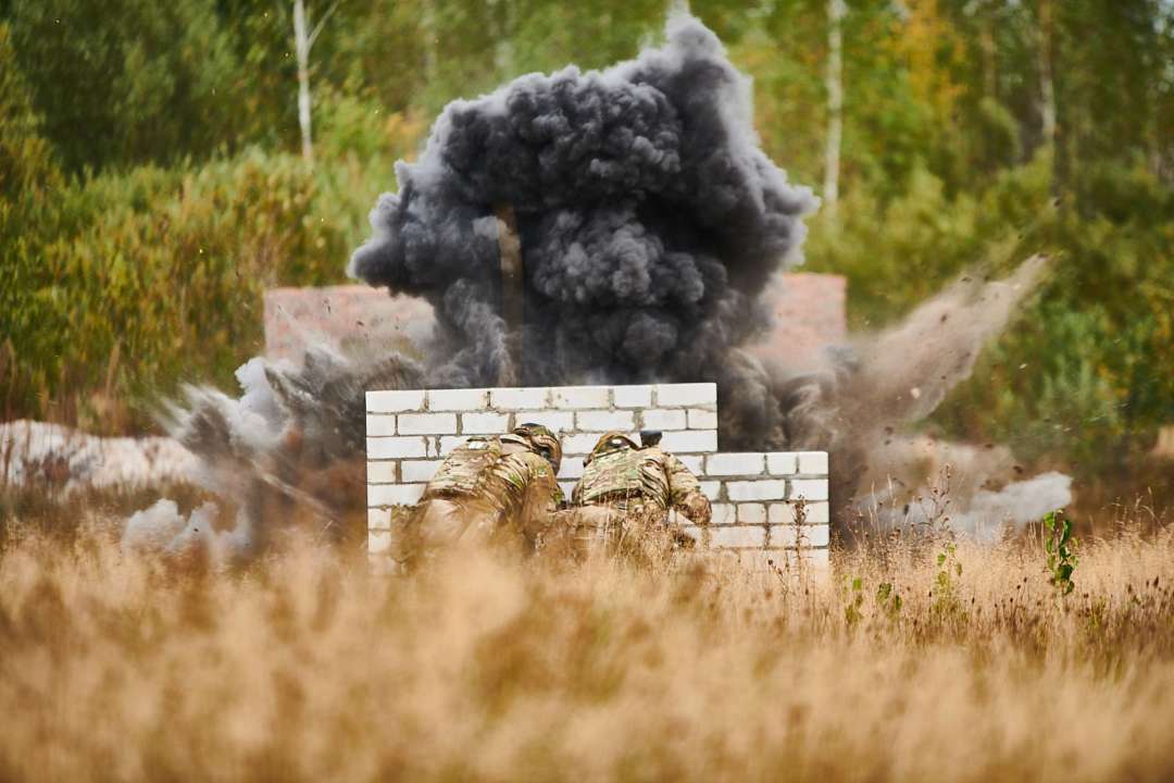 Фото: ВСУ На Донбассе российские наемники ранили бойца ВСУ