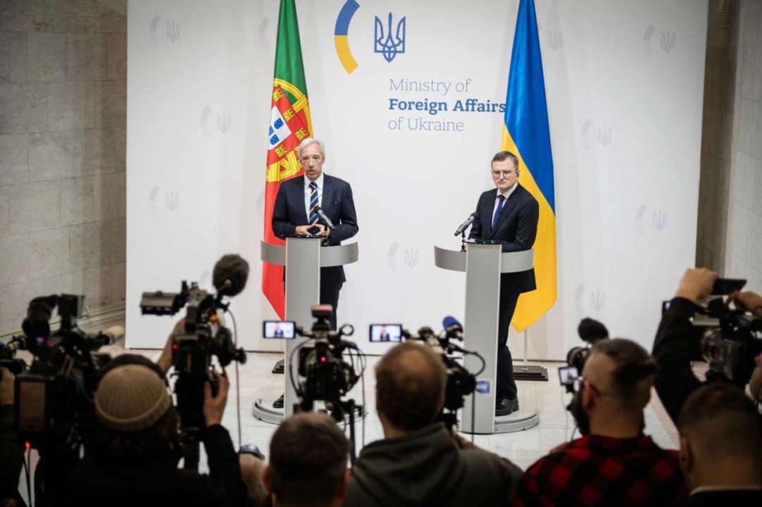 Фото з ТГ-каналу МЗС України/MFA of Ukraine 🇺🇦✌️ Україна очікує збільшення постачання артснарядів з ЄС у найкоротший термін — Дмитро Кулеба