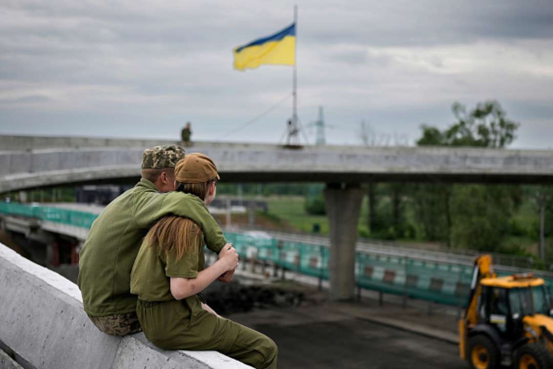 Фото: Christopher Furlong/Getty Images Кто первым присоединился к армии после начала полномасштабной войны: правые, националисты