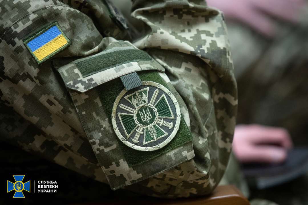 СБУ показали как уничтожают российскую технику с помощью БПЛА/Фото: СБУ Превращение вражеской техники в металлолом: СБУ показали как уничтожили дроном российские ЗРК