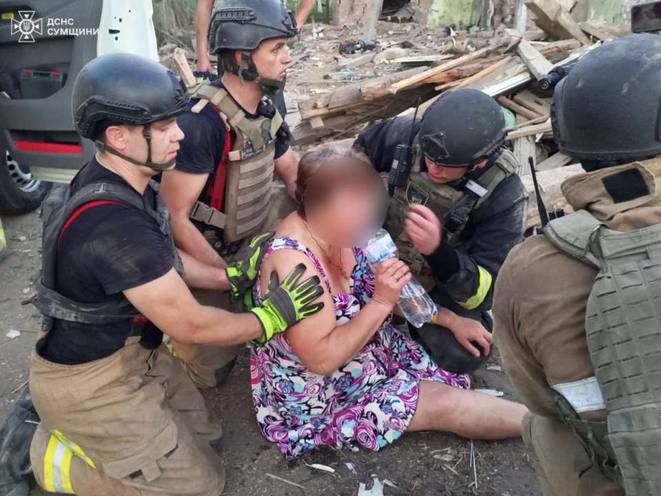 Всего за сутки насчитано 89 обстрелов (255 взрывов) из разных видов вооружения Всего за сутки насчитано 89 обстрелов (255 взрывов) из разных видов вооружения