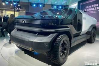 Фото: Carscoops Tesla Cybertruck по-китайськи: компанія IAT представила вражаючий електропікап