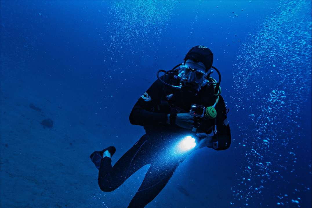 В Болгарии со дна Черного моря вытащили 200-летнюю пушку