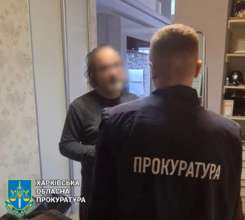 У Харкові викрито іноземного блогера, який публічно підтримував росію/Фото: Харківська обласна прокуратура У Харкові затримали іноземного блогера, який публічно підтримував злочини росії та звинувачував ЗСУ