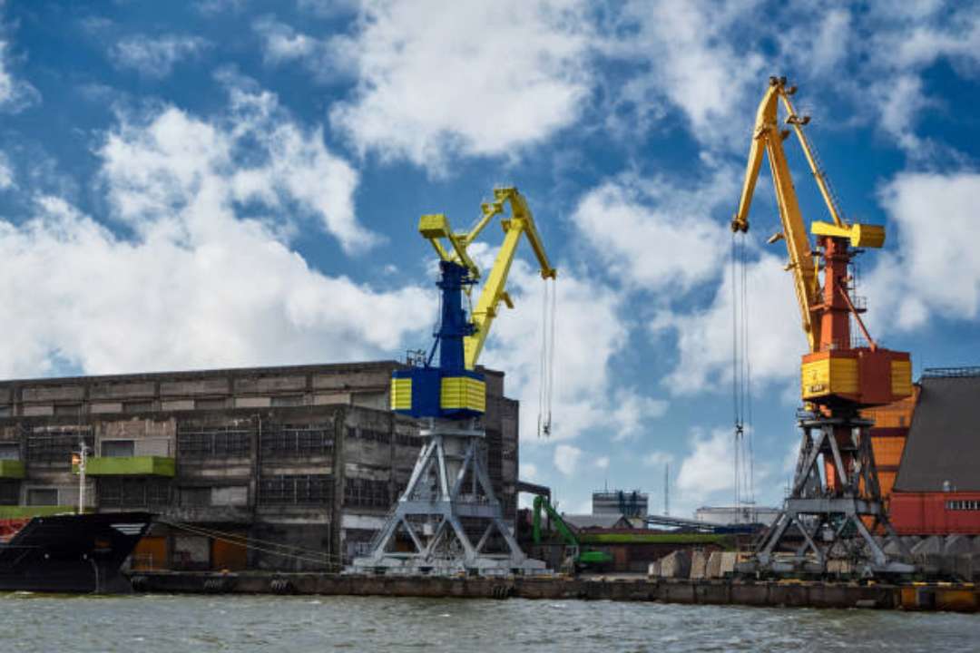 Украина работает над восстановлением судоходства в Черном море