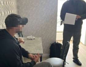 Правоохоронці знайшли та затримали військовослужбовця, який оголосив публічно про дезертирство / Фото: t.me/DBRgovua Правоохоронці знайшли та затримали військовослужбовця, який оголосив публічно про дезертирство / Фото: t.me/DBRgovua