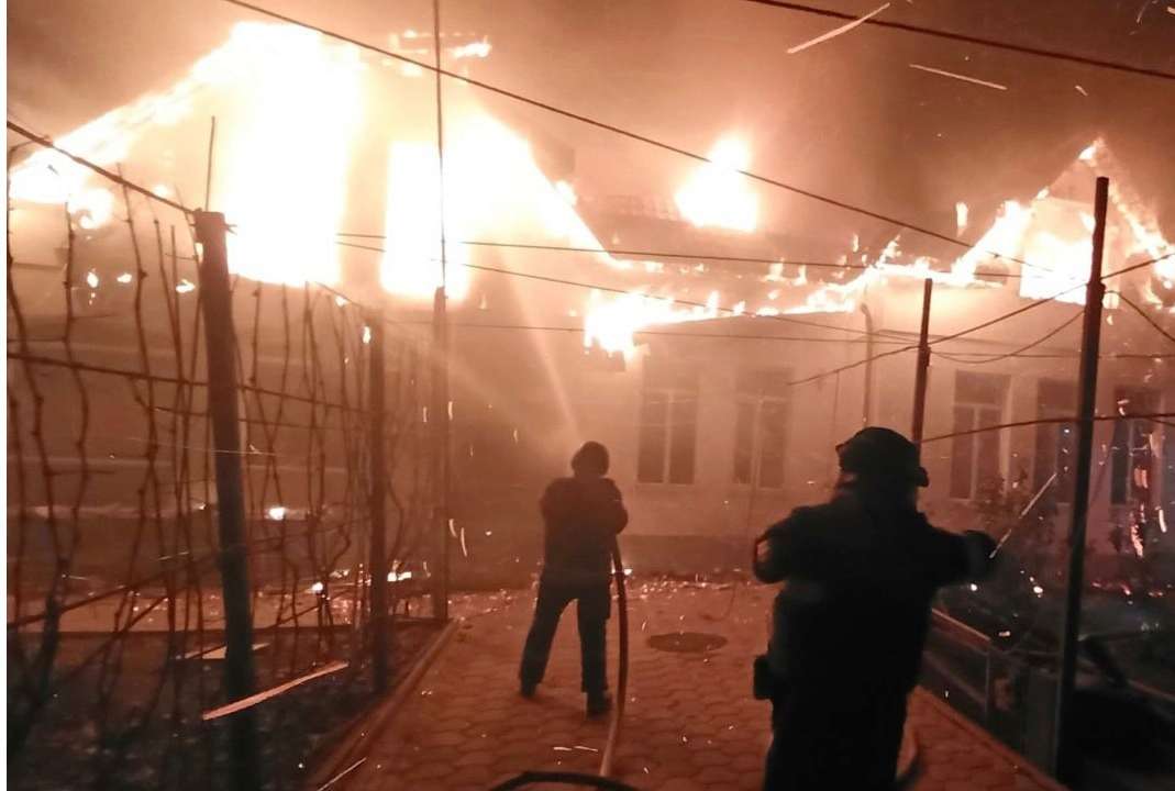 Посольство США попередило про зростання загроз від ракет і дронів росії. Фото: ДСНС обстріли США