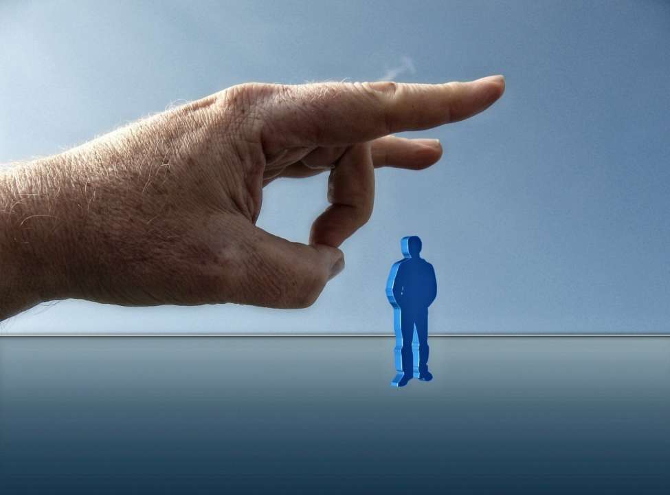 Відомо, що в держбанках втратили роботу 1700 співробітників (Фото: Pixabay/Автор: невідомий) Звільнення