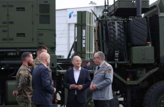 Україна отримає ще 17 ЗРК IRIS-T для відбиття російських атак - Шольц/Фото: Getty Images Україна отримає ще 17 ЗРК IRIS-T для відбиття російських атак - Шольц/Фото: Getty Images