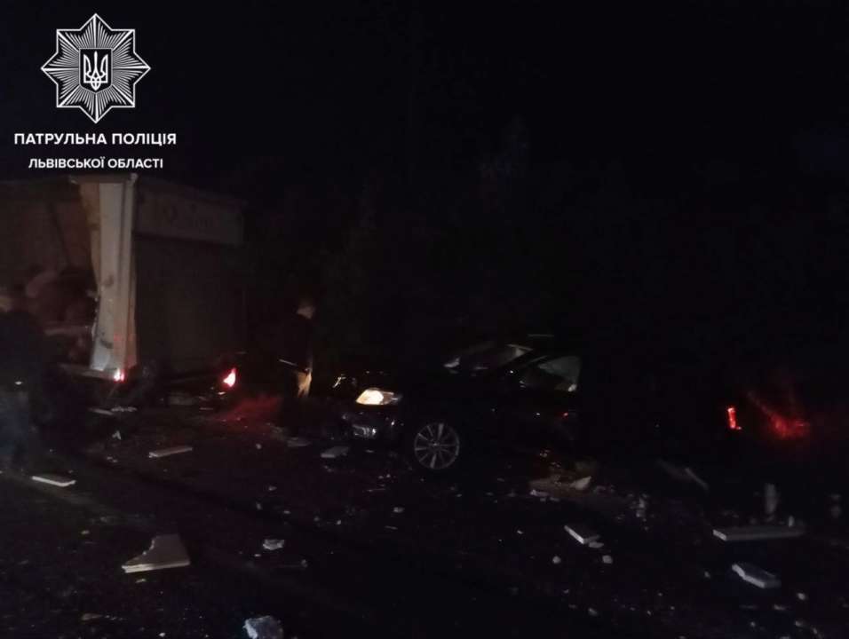 На объездной Львова произошло масштабное ДТП/Фото: патрульная полиция На объездной Львова произошло масштабное ДТП/Фото: патрульная полиция