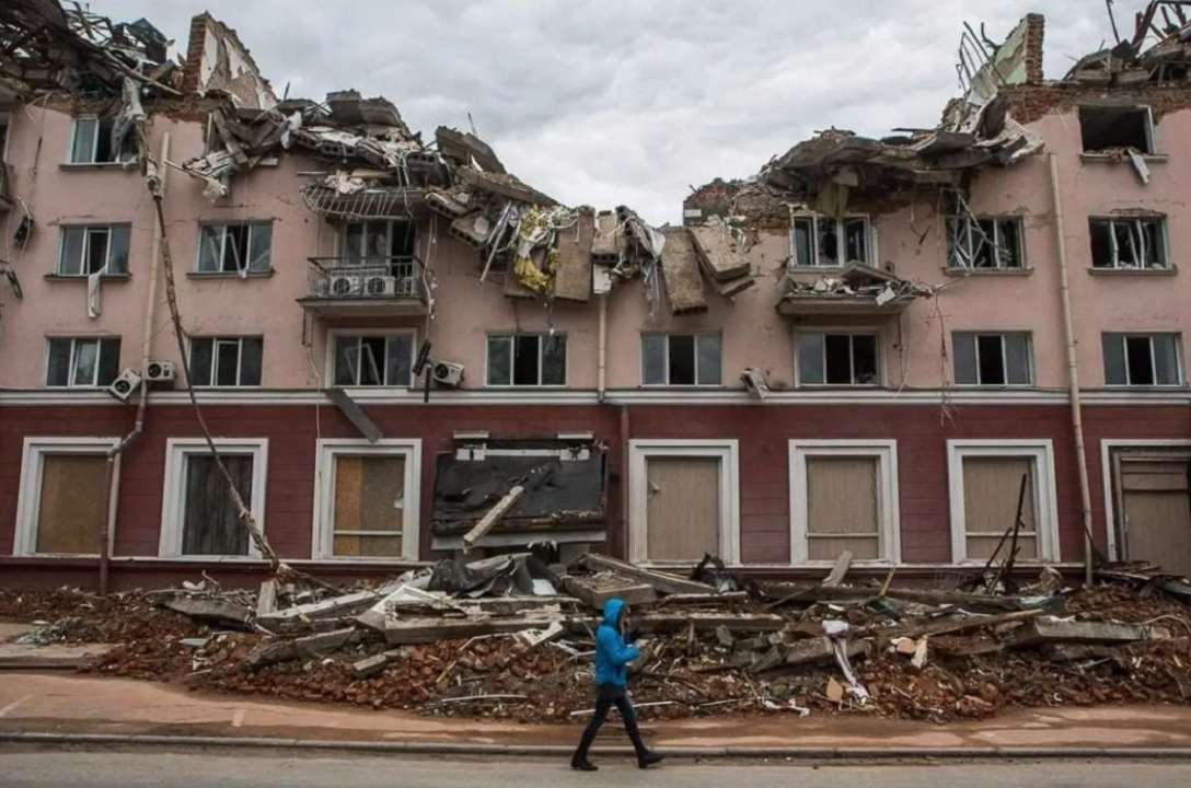Сколько лет будут отстраивать Украину - ответ экс-министра/Фото: Владимир Зеленский Сколько лет будут отстраивать Украину - ответ экс-министра