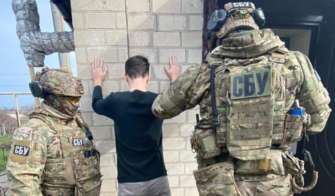 Служба безопасности разоблачила вражескую группировку/Фото: СБУ Изготавливали фальшивые визы и паспорта преступникам рф чтобы жить в Украине: СБУ накрыла дельцов