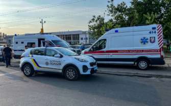 Правопорушник, який організував вибухи в суді, загинув на місці події/Фото: Стас Юрченко/Ґрати Вибухи у Шевченківському суді: правопорушник загинув на місці події