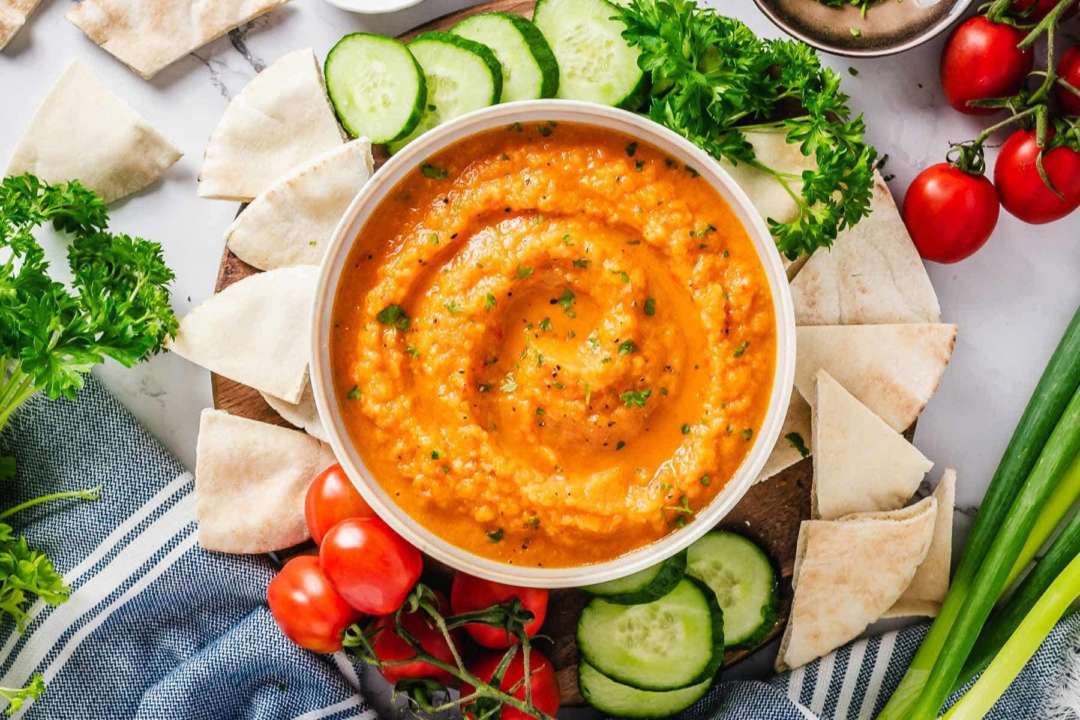 Як приготувати кабачкову ікру класичну / Фото: theyummybowl.com