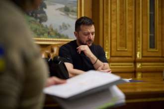 Зеленський підписав рішення РНБО про посилення стійкості енергетичної системи/Фото: Офіс президента Зеленський підписав рішення РНБО про посилення енергосистеми в осінньо-зимовий період