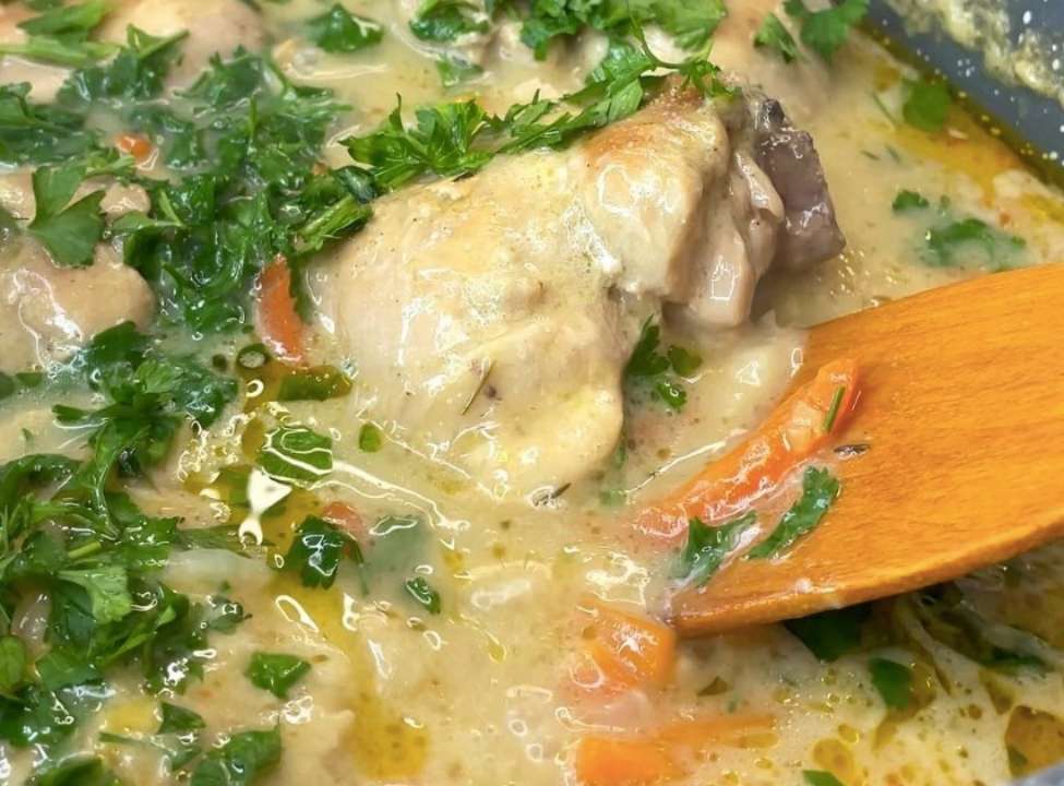 Як смачно та легко приготувати апетитну курочку в соусі / Фото: instagram/vistovska_cooking Як смачно та легко приготувати апетитну курочку в соусі / Фото: instagram/vistovska_cooking