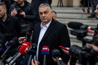 ЄС скорочує фінансування Угорщини: в чому причина/Фото: Janos Kummer/Getty Images Євросоюз збирається скоротити фінансування Угорщині
