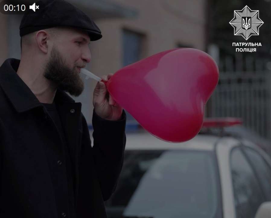Керуйте відповідально. У жодному разі не сідайте за кермо в стані сп’яніння, адже наслідки можуть бути фатальними Керуйте відповідально. У жодному разі не сідайте за кермо в стані сп’яніння, адже наслідки можуть бути фатальними