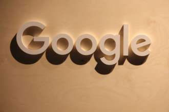 Появились новые фото Google Pixel 8a/Фото: Sean Gallup/Getty Images Google Pixel 8a