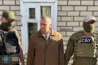 СБУ та ДБР затримали колаборанта, який допомагав окупантам катувати українських патріотів під час окупації Херсона/Фото: SBUkr Допомагав окупантам катувати українських патріотів під час окупації Херсона: затримано колаборанта