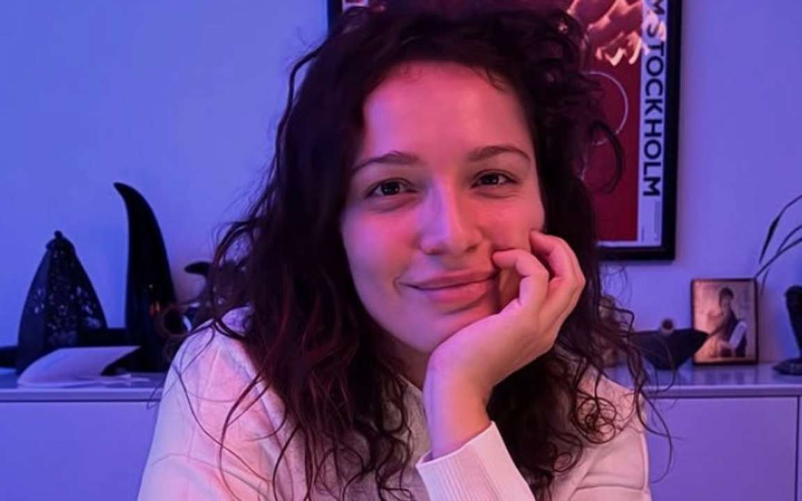 Дочь Елены Мозговой показала, как возлюбленная с детьми трогательно поздравила ее с 31-летием