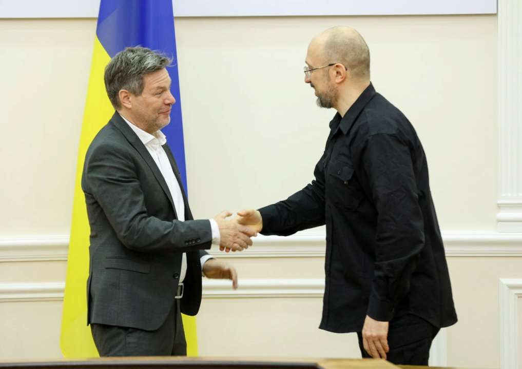 Україна має потенціал у сферах критичної сировини, переробки та military-tech Україна має потенціал у сферах критичної сировини, переробки та military-tech