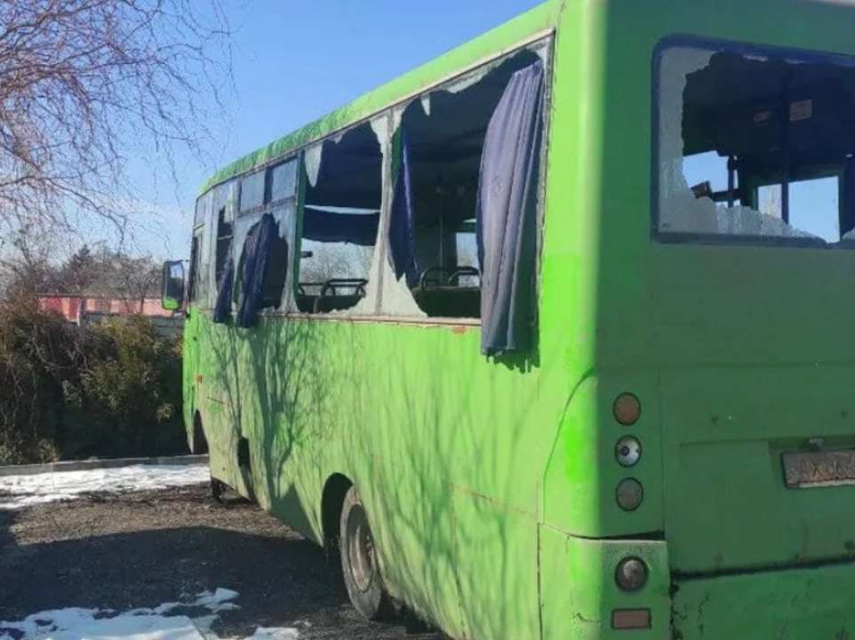 Ворог обстріляв автобуси на Луганщині. Ілюстративне фото: Sobor.com Обстріл автобусів у Попасній