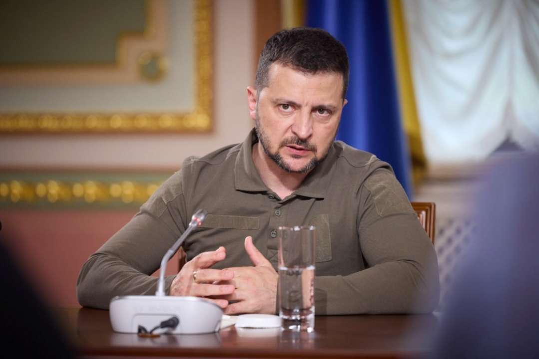 Володимир Зеленський провів засідання Ставки/Фото: Офіс президента Зеленський скликав Ставку щодо підриву Каховської ГЕС: підсумки засідання
