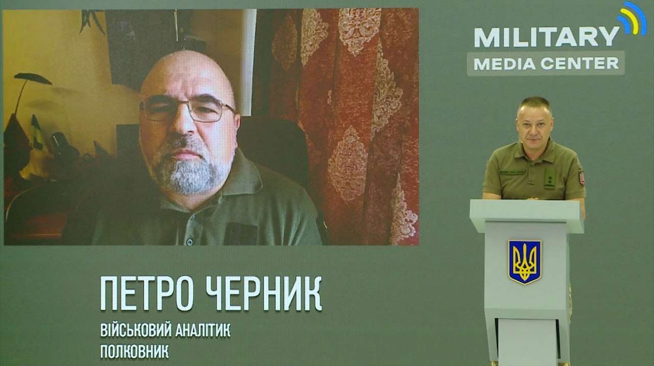 Росіяни тиснуть на Куп'янському та Лиманському напрямку: Сили оборони стійко відбивають атаки Росіяни тиснуть на Куп'янському та Лиманському напрямку: Сили оборони стійко відбивають атаки