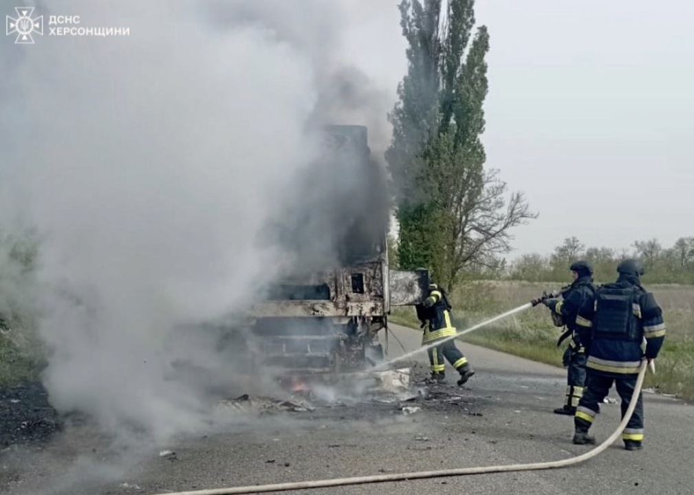 Окупанти обстріляли Херсонську та Харківську області росіяни вдарили біля залізничного вокзалу на Харківщині: є постраждалі