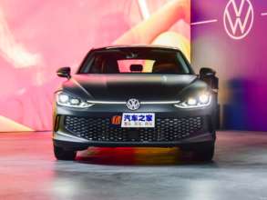 Volkswagen представила новый яркий седан, который станет заменой Passat/Фото: autohome.com.cn autohome.com.cn