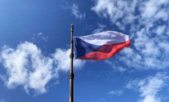 В Чехии украинцам проводят бесплатные учения по стрельбе/Фото: Pixabay Чехия