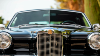 На аукціон виставили унікальний автомобіль Елвіса/Фото: Mecum Mecum