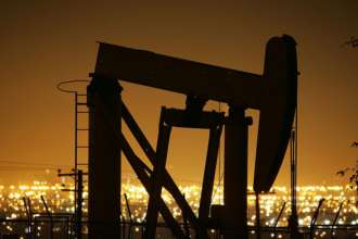 Нефть рекордно подорожала после решения о сокращении мировых поставок/Фото: Getty Images Нефть