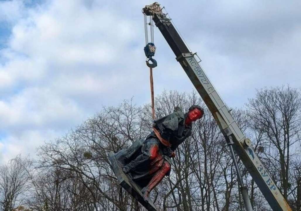 Демонтовані пам'ятники Щорсу і Пушкіну не стали частиною Державного музейного фонду