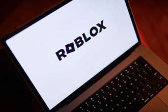 ФОТО: Getty Images Проти Roblox подано колективний позов у зв'язку зі звинуваченням у пропаганді азартних ігор серед дітей