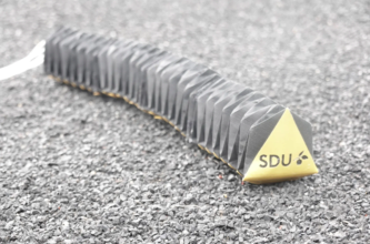Данці створили приголомшливу оригамі-робо-змію/Фото: University of Southern Denmark Вчені створили оригамі-робо-змію, яка має допомогти рятувати людей