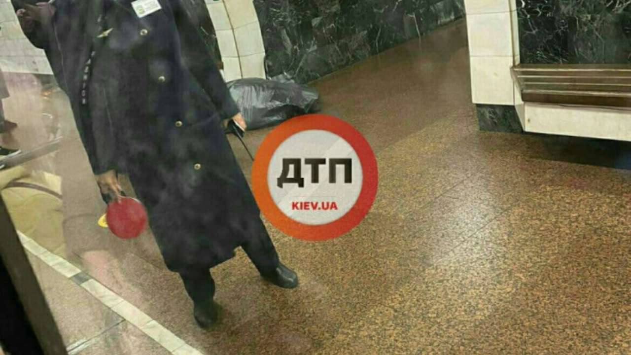 В киевском метро умерла женщина / фото dtp.kiev.ua В киевском метро умерла женщина / фото dtp.kiev.ua