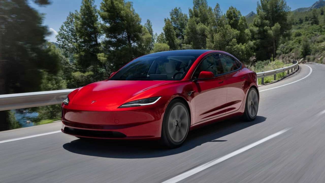 Tesla уже не крупнейший производитель электромобилей в мире/Фото: Tesla Китайский бренд одолел Tesla в 2024 году, став крупнейшим производителем электромобилей