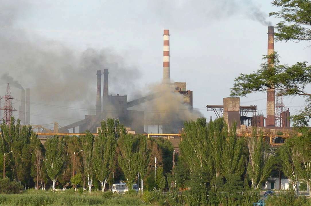 Металургійний комбінат "Азовсталь" у Маріуполі