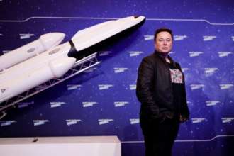 Фото: GettyImages SpaceX планирует высадить человека на Луну через три года