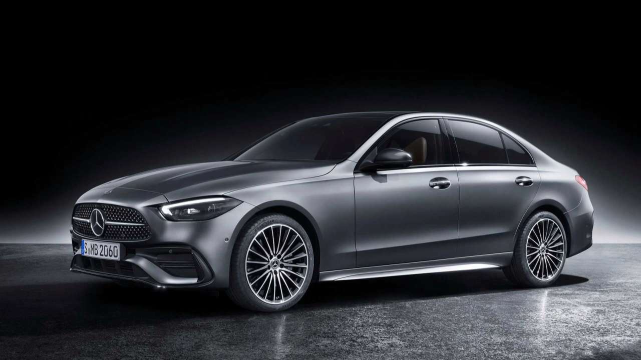 Люки авто злітають під час руху / Фото: Mercedes Mercedes C-Class