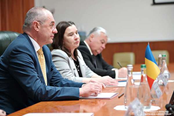 Руслан Запаранюк зустрівся з Надзвичайним і Повноважним послом Румунії в Україні Александру Віктором Мікулою румунія та україна