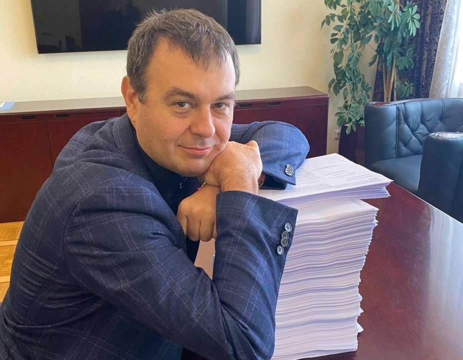 Данило Гетманцев рассказал о новых реформах в соответствии с Меморандумом. Фото: Фейсбук меморандум